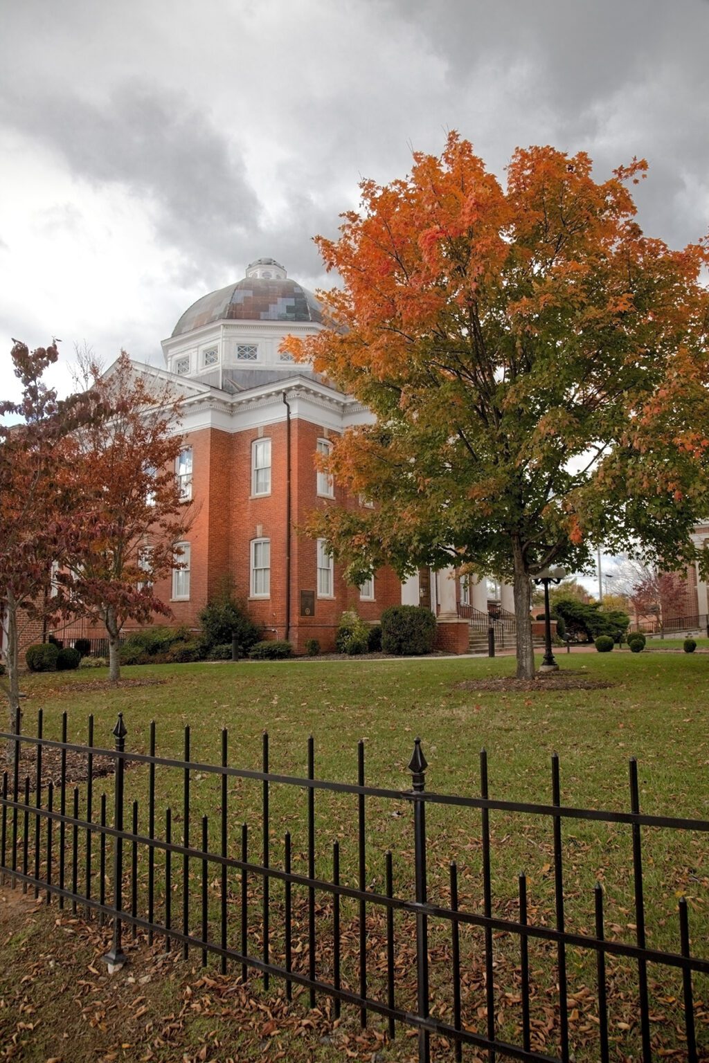 Visit Louisa County and the Louisa County Historic Courthouse
